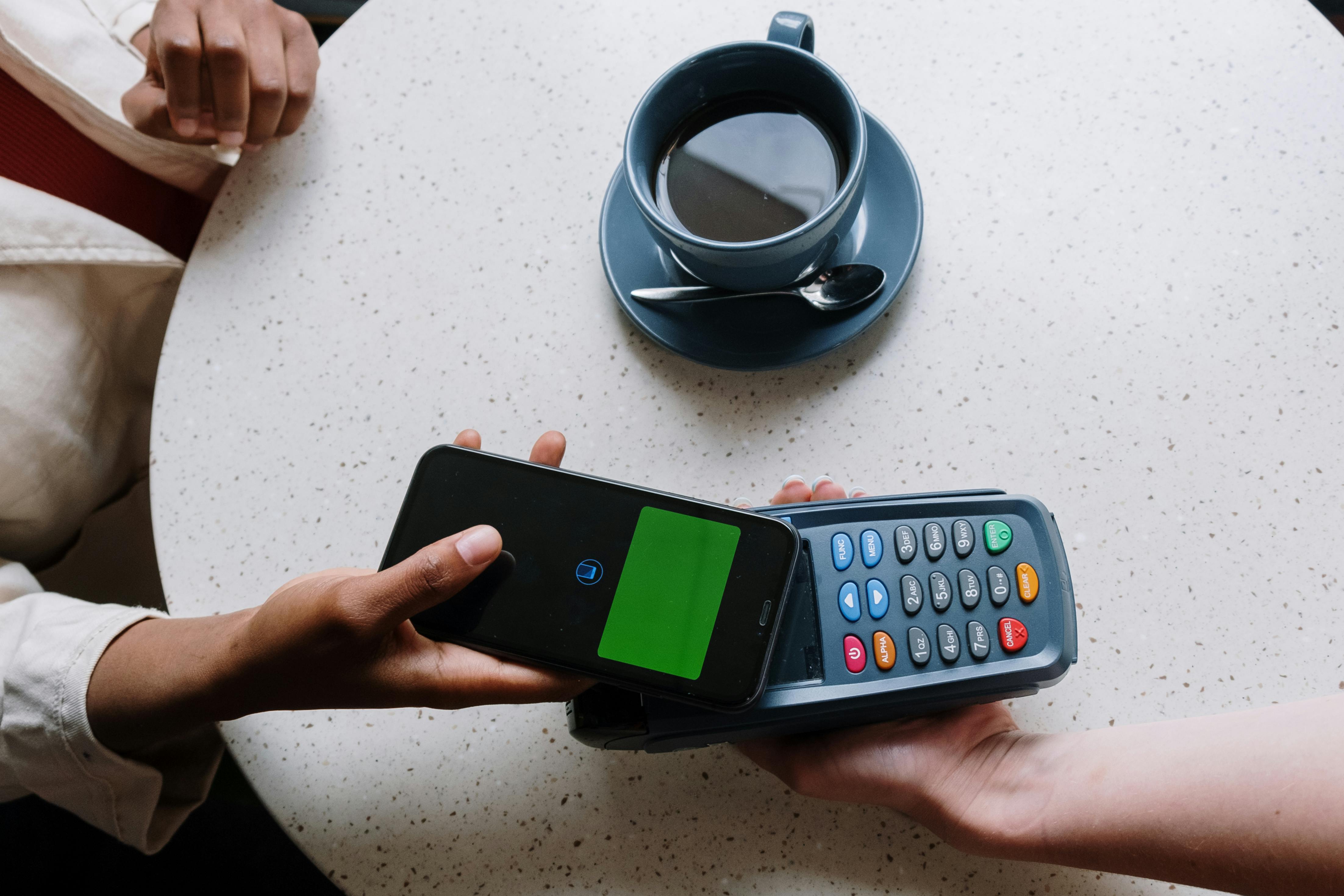 Using phone to wirelessly pay at EFTPOS machine